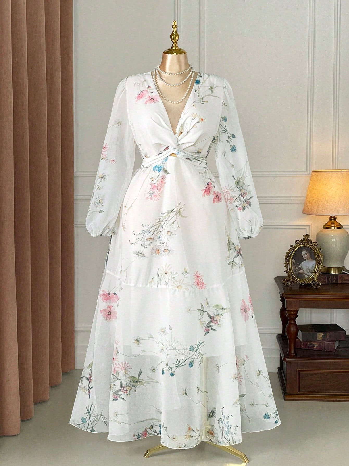 Bloom into confidence with this stunning plus-size floral dress that's equal parts sophisticated and fun! The flattering V-neckline draws the eye upward, while the clever twist waist cinches you in all the right places. A graceful flared hem adds movement and playfulness to every step. Perfect for brunch dates, garden parties, or whenever you want to feel absolutely fabulous. This dress proves that elegance and comfort can absolutely be best friends—because you deserve to look amazing while feeling like you