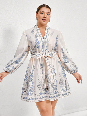 Step into vacation mode with this Elegant Plus Size Floral Wrap Dress! Featuring a flattering V-neck and a cinched waist, it effortlessly highlights your curves while keeping comfort front and center. The vibrant floral pattern adds a playful touch, perfect for sunny days and breezy evenings. Whether you're strolling the boardwalk or enjoying a seaside dinner, this dress brings easy elegance to your getaway wardrobe.