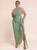 Step into spring and summer with this playful plus size green dress, designed to flatter and flow. The gathered fabric and ruffled details add a fun, flirty touch, perfect for garden parties or sunny celebrations. Lightweight and breezy, it keeps you comfortable while turning heads with its vibrant hue and charming silhouette. Embrace effortless elegance with a dress that dances with every step.