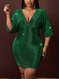 Step into the spotlight with this playful plus size green cocktail dress, designed to brighten your autumn and winter events. The flattering V-neck and 3/4 sleeves offer just the right mix of elegance and comfort, keeping you stylish whether you’re sipping cocktails or dancing the night away. Embrace your curves and the season’s vibe with this charming dress that promises both warmth and wow-factor wherever you go.
