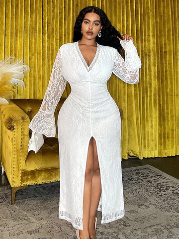 Turn heads effortlessly in this Elegant Plus Size Lace Bodycon Maxi Dress. Featuring a flattering deep V-neck and whimsical flared cuffs, it hugs your curves while adding a touch of drama. Whether you're dancing at a concert, dazzling at a wedding, or stepping out on a date night, this dress combines sophistication with playful charm for a look that’s all you.