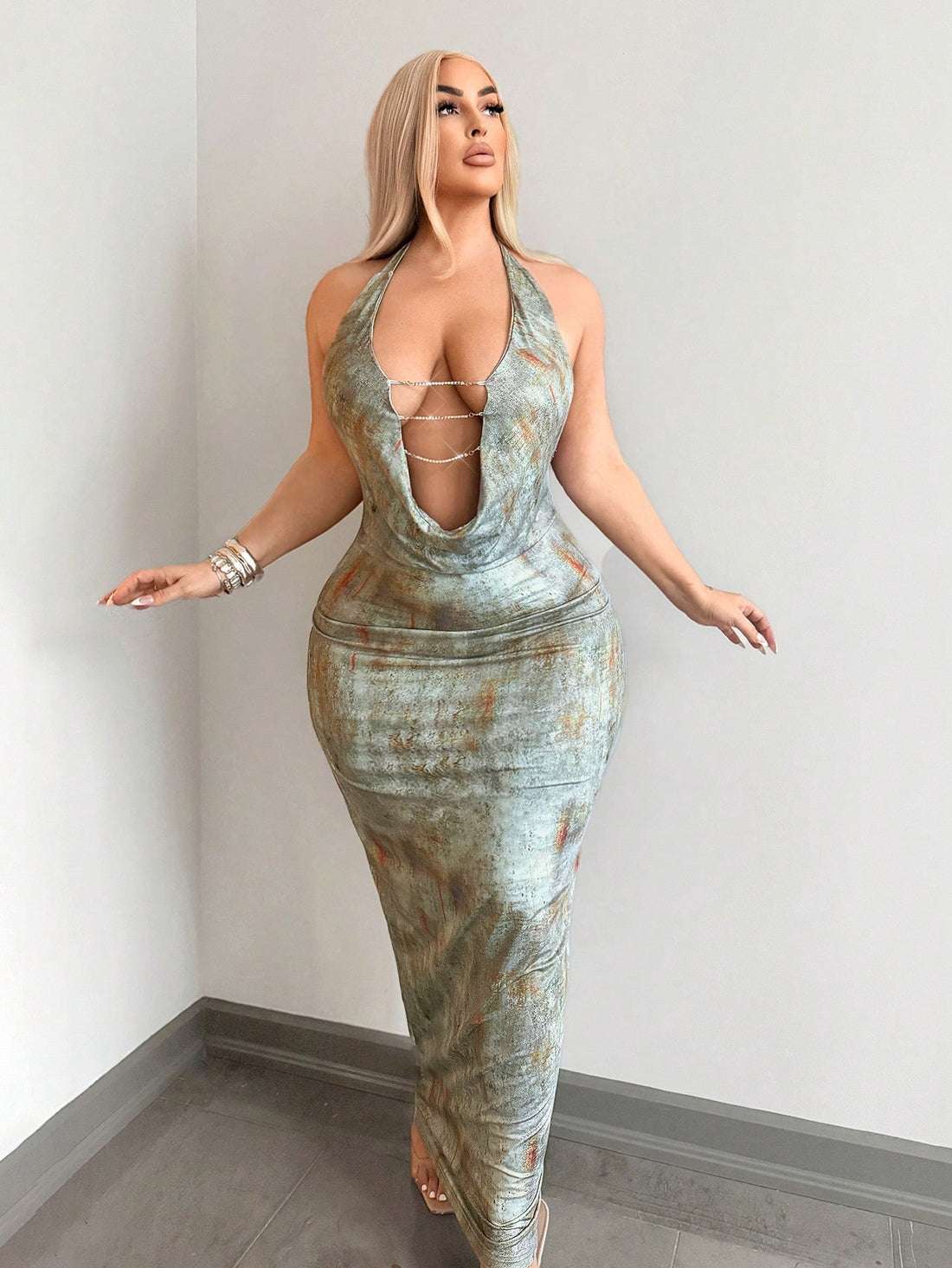 Get ready to unleash your wild side with our Elegant Plus Size Leopard Print Bodycon Mini Dress! Perfect for date night or everyday wear, this dress will definitely make a statement. Plus, its bodycon fit will hug your curves in all the right places. Roar with confidence in this dress.