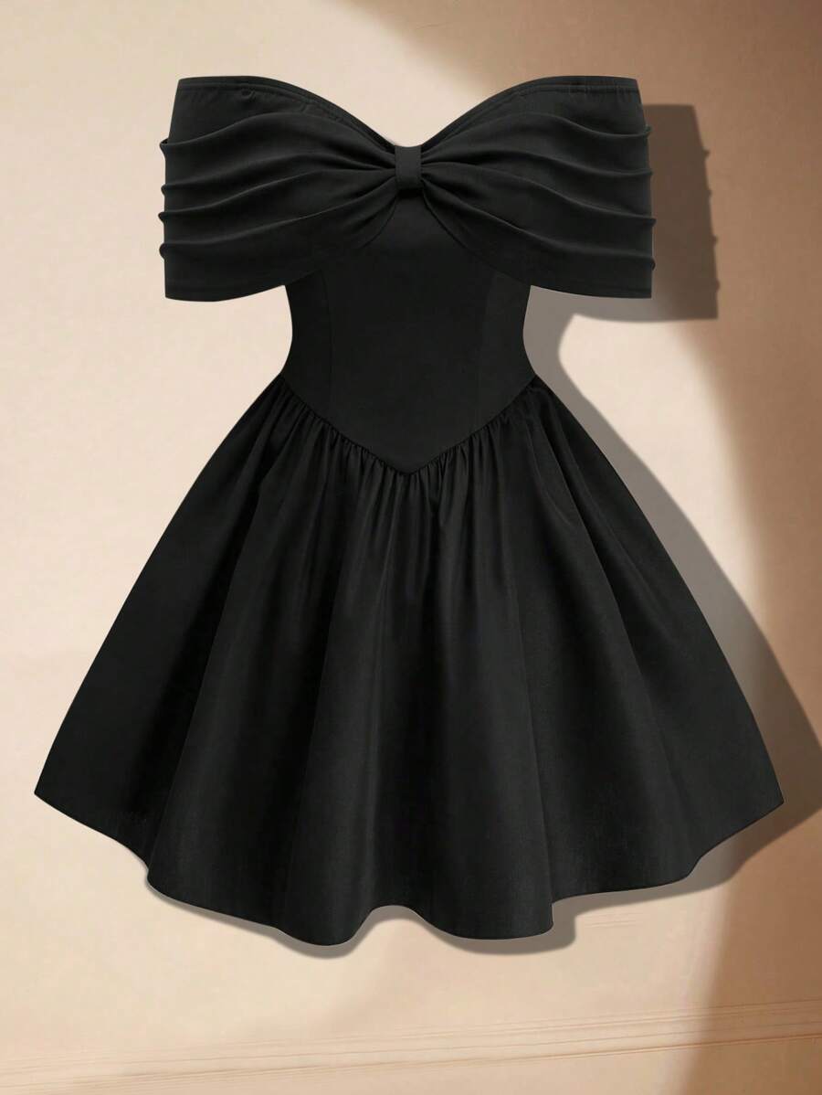 Experience the breathtaking fusion of heritage evening artistry and sharp, modern architectural tailoring. This stunning bow-accented ensemble is meticulously designed for the woman who values a high-fashion, "quiet luxury" approach to formal dressing—the ultimate centerpiece for prestigious wedding retreats, exclusive gala soirées, and high-authority special occasions.