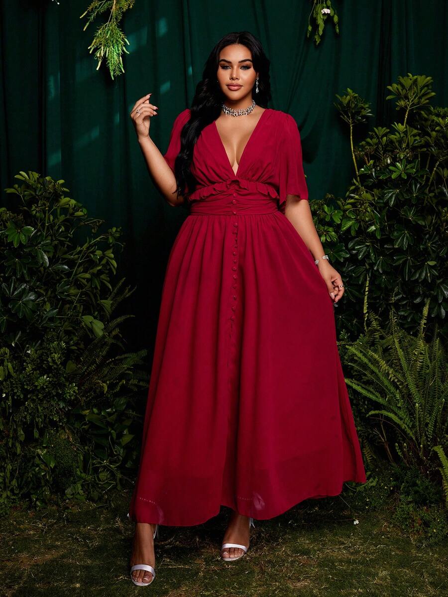 Experience the breathtaking fusion of classic silken heritage and sharp, modern architectural tailoring. This stunning satin ensemble is meticulously designed for the woman who values a high-fashion, "quiet luxury" approach to dressing—the ultimate centerpiece for prestigious office meetings, exclusive evening parties, and high-authority everyday style.