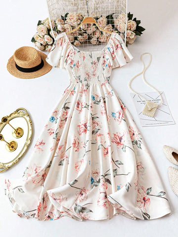 Step out in style with this Elegant Plus Size V-Neck Ruffle Sleeve Ditsy Floral Maxi Dress! Its playful ruffle sleeves and charming ditsy floral pattern add a flirty touch, while the flattering V-neckline enhances your silhouette. Perfect for any occasion, this maxi dress combines comfort and elegance effortlessly—whether you're brunching with friends or dancing the night away. Embrace your curves and let your confidence bloom!