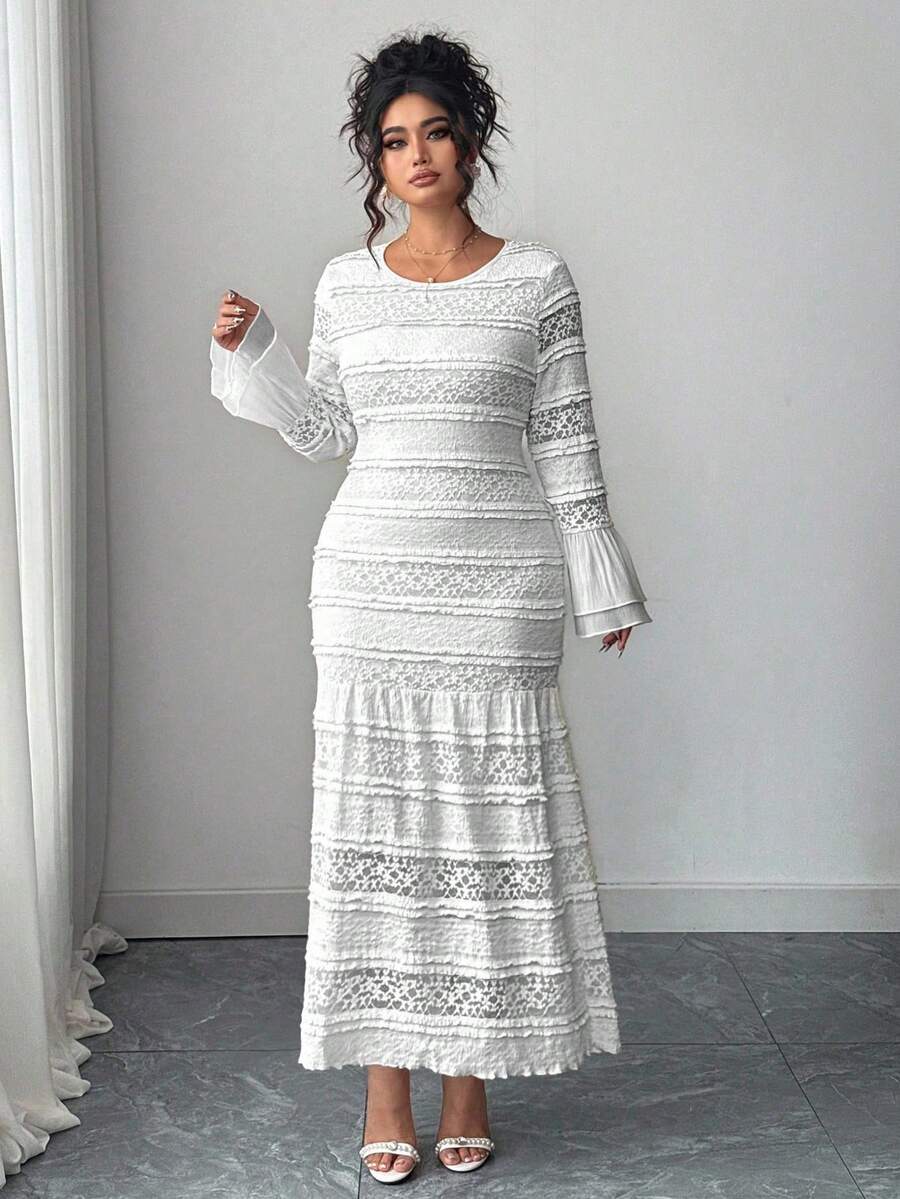 Elevate your wardrobe with this stunning plus-size pleated dress that's ready for anything! The flowing long sleeves and graceful pleats create a silhouette that's both flattering and fabulous, while the timeless design transitions seamlessly from weekend brunch to vacation adventures. Whether you're exploring a new city or enjoying a night out, this elegant piece delivers comfort without compromising on style. Perfect for those moments when you want to feel confident, chic, and absolutely gorgeous.