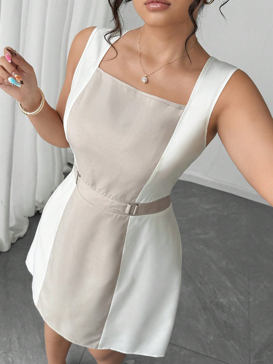 Turn heads with this Elegant Plus Size Women's Woven Patchwork Fitted Mini Dress, designed to celebrate your curves with a playful twist. Its unique patchwork pattern adds a fun, stylish flair, while the fitted silhouette flatters your figure perfectly. Ideal for any occasion where you want to shine and feel fabulous!