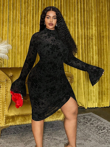 Turn heads this autumn and winter with our Elegant Plus Size Y2K Black Lace Maxi Dress. Featuring a playful ruffle hem and daring high slit, this street-style staple blends vintage vibes with modern flair. The delicate black lace adds a touch of romance while flattering your curves comfortably all day long. Perfect for those who love to mix bold with beautiful!