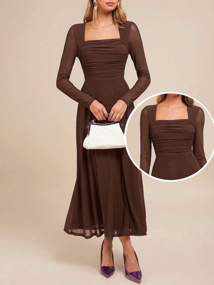 Step into the spotlight with this Elegant Purple A-Line Party Dress, designed to blend modesty and style effortlessly. Its charming square neckline and long sleeves make it perfect for cooler autumn and winter events. The flattering A-line silhouette dances with every step, ensuring you feel confident and comfortable all night long. Whether it’s a party or a special occasion, this dress will add a playful yet sophisticated touch to your wardrobe.