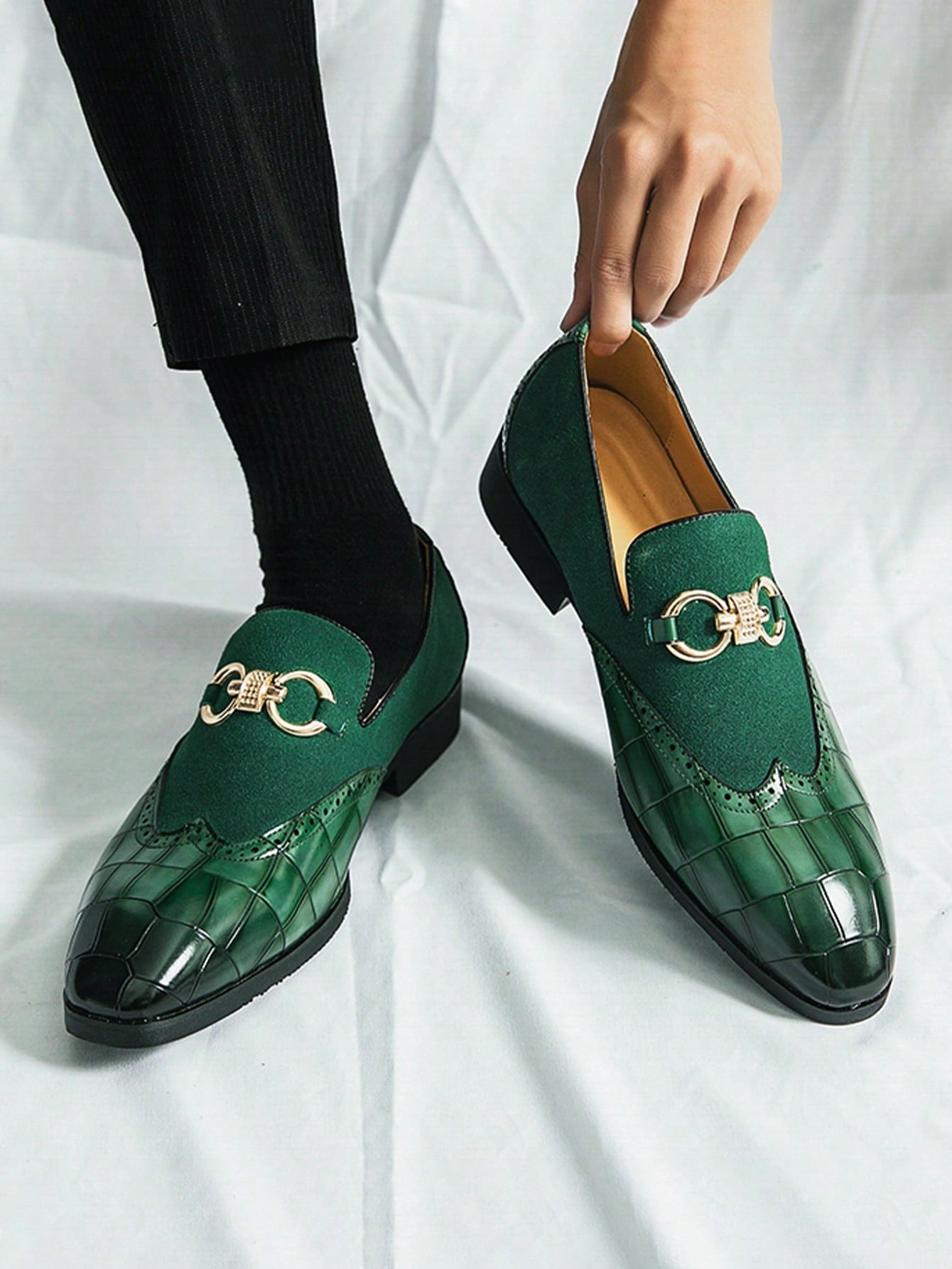 Step into sophistication with a playful twist! These retro buckle loafers blend British design heritage with modern flair, featuring premium leather that turns heads from boardroom to bar. The distinctive buckle detail adds personality while the versatile style effortlessly transitions between your Monday meetings and weekend adventures. Why choose between formal and fun when you can have both?