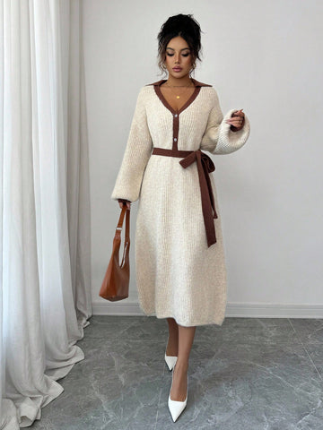 Step into timeless elegance with this charming retro-inspired midi sweater dress. Crafted from soft knit fabric, it features a striking contrast color collar that adds a pop of personality and a cinched waist that flatters your silhouette beautifully. Perfect for creating effortlessly chic looks, whether you're heading to brunch or a casual dinner date. This French-style piece brings vintage sophistication with a modern twist—because looking fabulous never goes out of style.