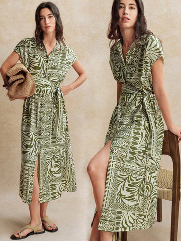 Introducing our Elegant Retro Off-Shoulder Floral Print Dress, complete with a whimsical tie collar for added charm. This dress is perfect for any woman who wants to make a statement while maintaining an air of elegance. Show off your style and personality with this unique and playful piece.