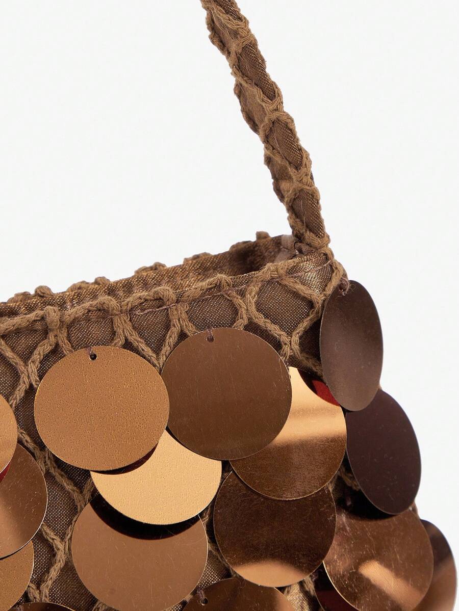 Add a splash of seaside charm to your look with this Elegant Shell Handle Bag. Perfect for beach getaways, its unique shell-shaped handle adds a playful touch while roomy enough for all your sun essentials. Lightweight and versatile, this summer accessory effortlessly complements your sunny day style, making every vacation moment a little more dazzling.