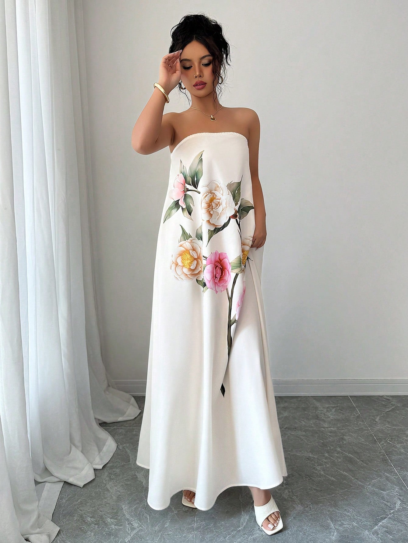 Get ready to turn heads with our Elegant Sleeveless Floral Print Summer Dress! With a perfect fit for warm weather fashion, this dress will have you feeling confident and stylish. Embrace your playful side with this quirky and fun piece, perfect for any occasion. Don't miss out - grab yours today!