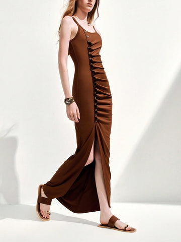 Step out in style with this Elegant Sleeveless High Slit Maxi Dress, designed to turn heads from your summer commute to evening cocktails. Its flowing silhouette and daring slit add a flirty touch, while the sleeveless cut keeps you cool and comfortable all day long. Perfect for those who love to blend chic sophistication with a playful vibe!