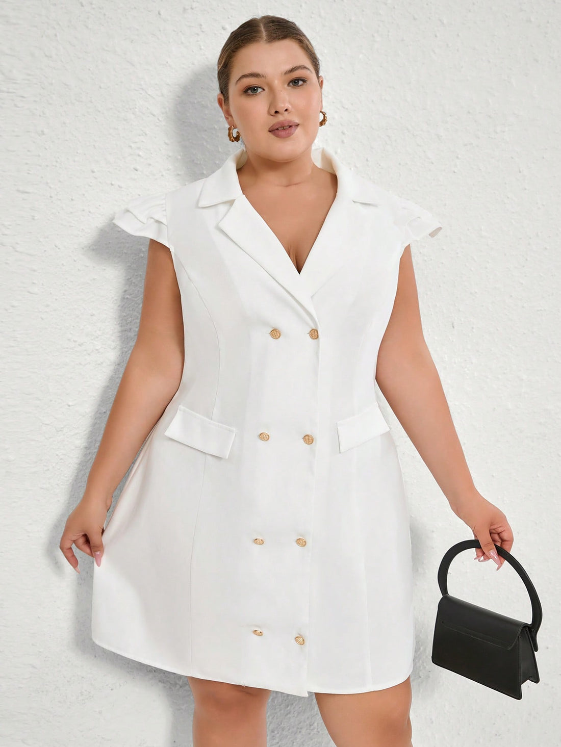 Step out in style with this Elegant Sleeveless Lapel Dress Suit, designed to add a chic twist to your daily commute. Featuring a sleek lapel and eye-catching button details, this dress suit combines sophistication with a playful edge. Its sleeveless design keeps you cool and confident, making it perfect for busy days when you want to look effortlessly polished. Whether heading to the office or a casual meeting, this dress suit ensures you arrive with flair and comfort.