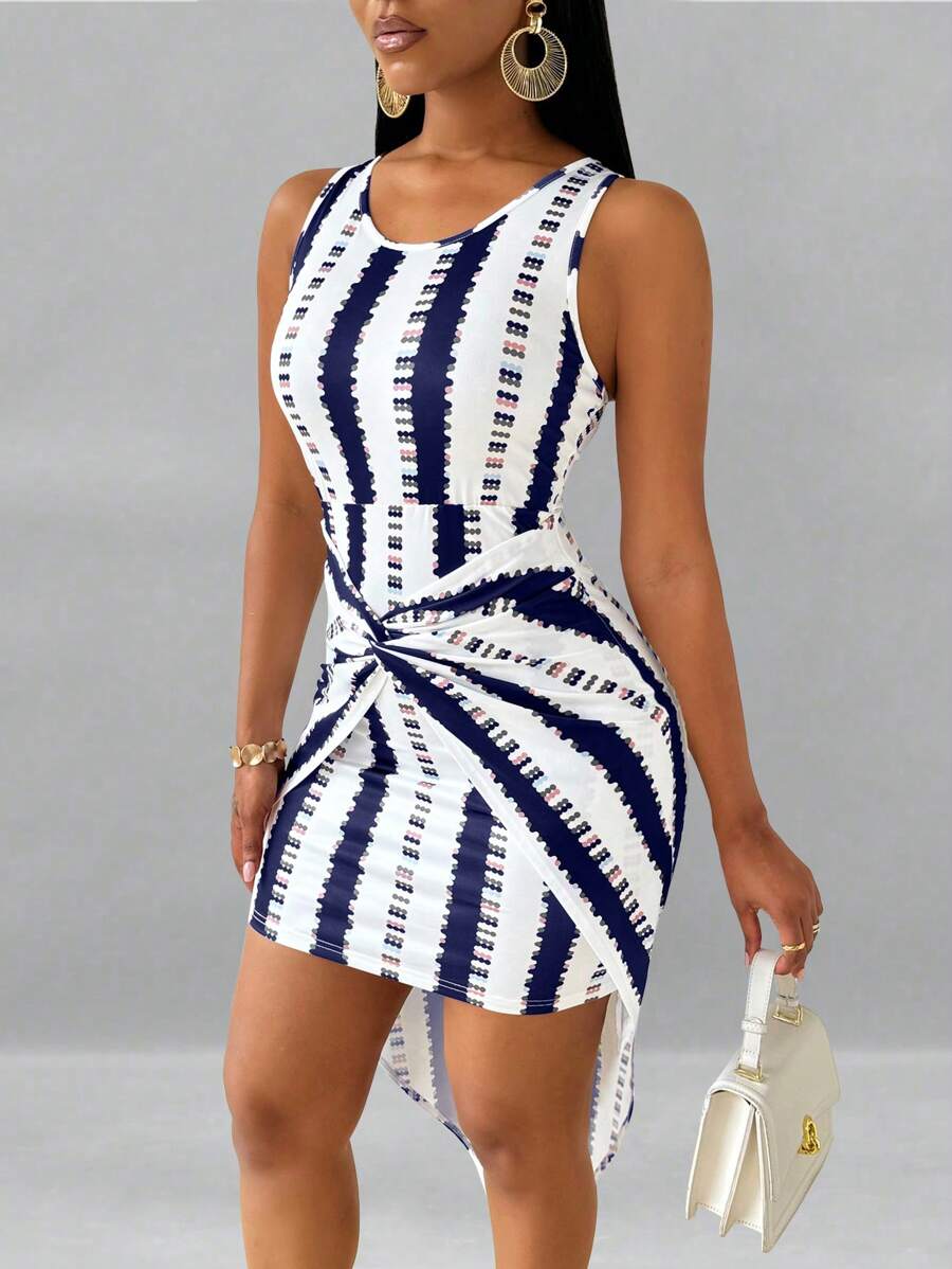 Introducing our Elegant Sleeveless Maxi Dress - perfect for elegant events! Featuring a chic round neck, this dress is a fashion must-have. Comfortable and stylish, it's a versatile outfit for any occasion. Get yours today and make a statement!