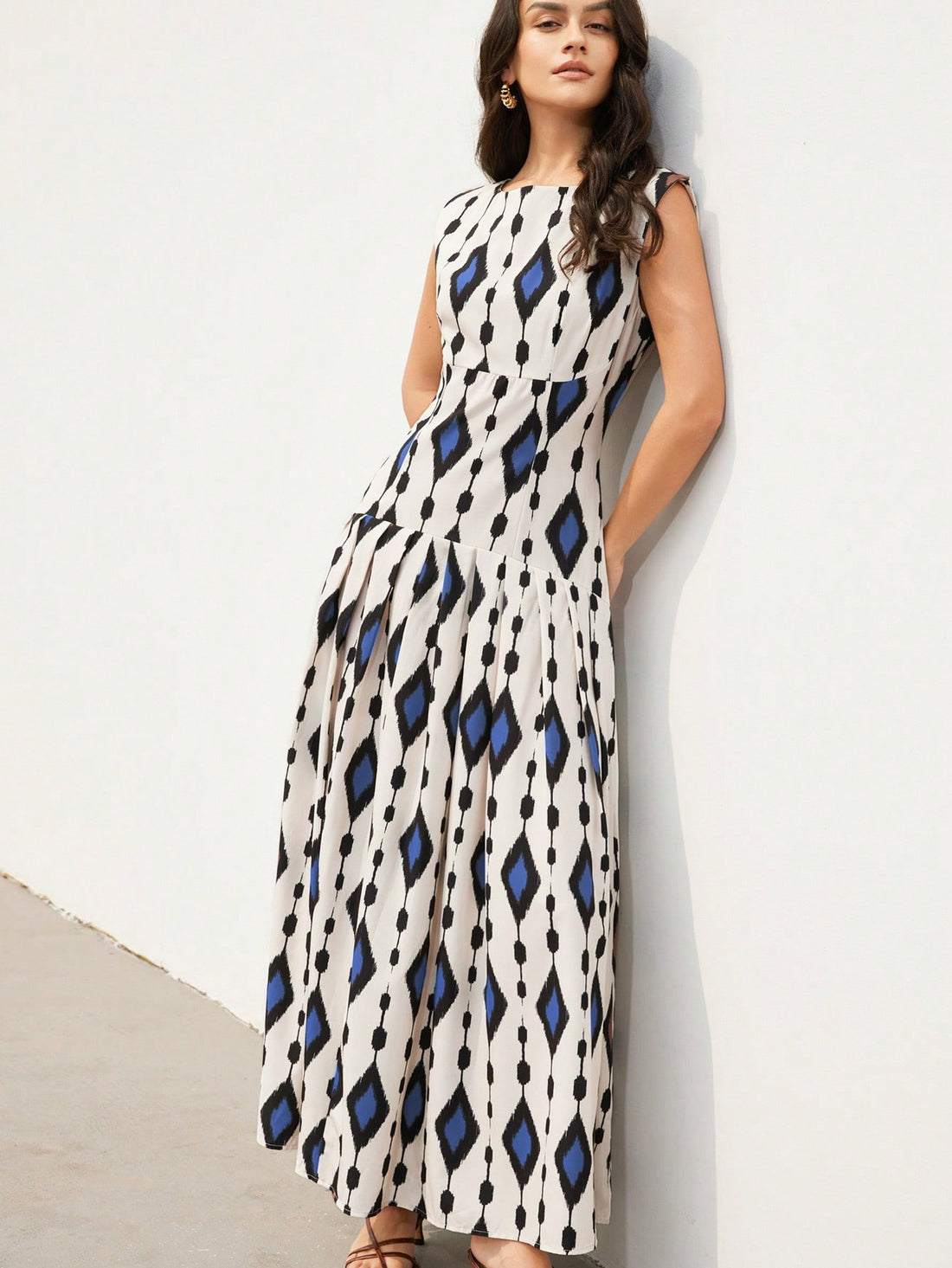 Step out in style with this playful sleeveless dress featuring a ruched waist that flatters your figure and a flounce hem that adds a fun, flirty touch. Perfect for chic commuting or casual outings, it combines elegance with effortless charm to keep you looking fabulous all day long.