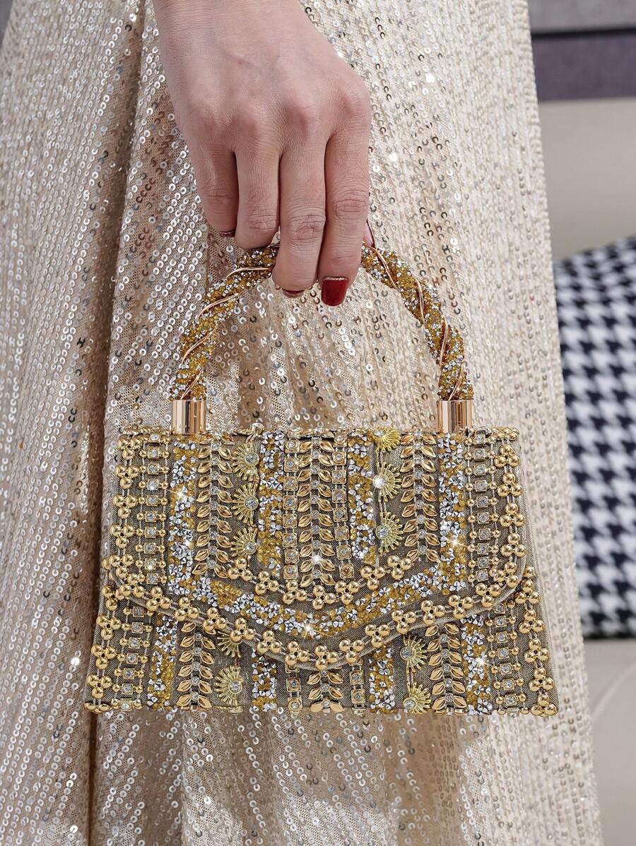 Shine bright wherever you go with this Elegant Sparkling Crystal Evening Handbag. Its dazzling crystal design adds a touch of glamour, perfect for turning heads at parties, weddings, or any special occasion. Compact yet spacious, it keeps your essentials close while elevating your style effortlessly. Ready to steal the spotlight? This sparkling purse is your new best friend for unforgettable nights!