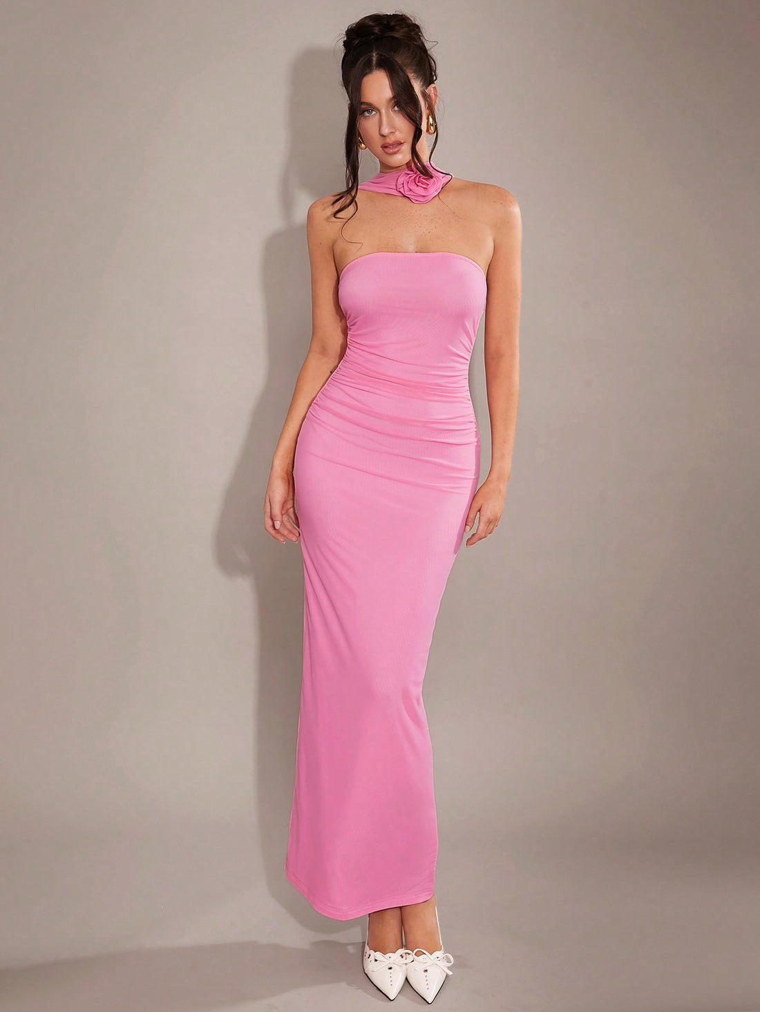 Get ready to turn heads at your next spring party with this elegant strapless bodycon mini dress! Its figure-hugging design will accentuate your curves, while the bow adds a romantic touch. Perfect for special occasions, this dress is a must-have for any fashion-forward individual.