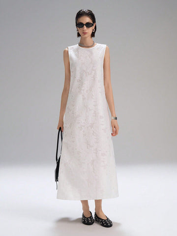 Step into sunshine with this Elegant Summer Floral A-Line Maxi Dress. Its sleeveless, round neck design keeps you cool while the flowing A-line silhouette flatters every figure. Perfect for garden parties or beach strolls, this dress combines comfort and charm with a playful floral print that brightens your day.