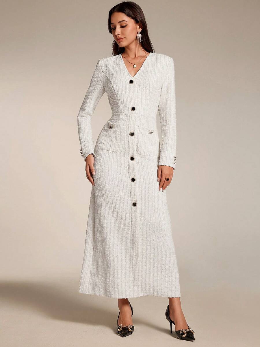 Experience the breathtaking fusion of minimalist heritage and sharp, modern architectural tailoring. This stunning solid-colored ensemble is meticulously designed for the woman who values a high-fashion, "quiet luxury" approach to evening dressing—the ultimate centerpiece for prestigious gala events, exclusive dinner dates, and high-authority social soirées.