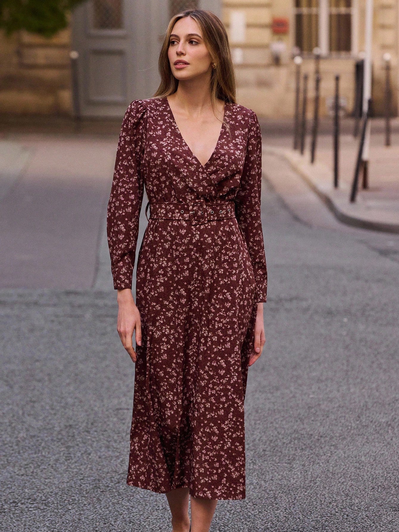 Embrace timeless elegance with this charming vintage-inspired floral midi dress, perfect for transitioning through fall and winter. The romantic print brings a touch of French sophistication to your everyday wardrobe, while the included belt cinches your silhouette for a flattering, polished look. Crafted for comfort and style, this versatile piece pairs beautifully with boots, cardigans, or layered tees. Whether you're sipping coffee at a café or enjoying a casual brunch, this dress captures that effortles
