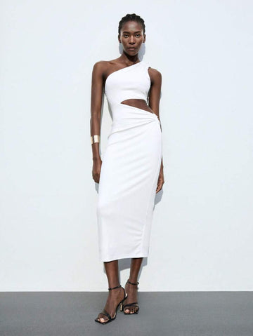 Elegant White Asymmetrical Shoulder Dress with Metal Buckle for Weddings and Parties