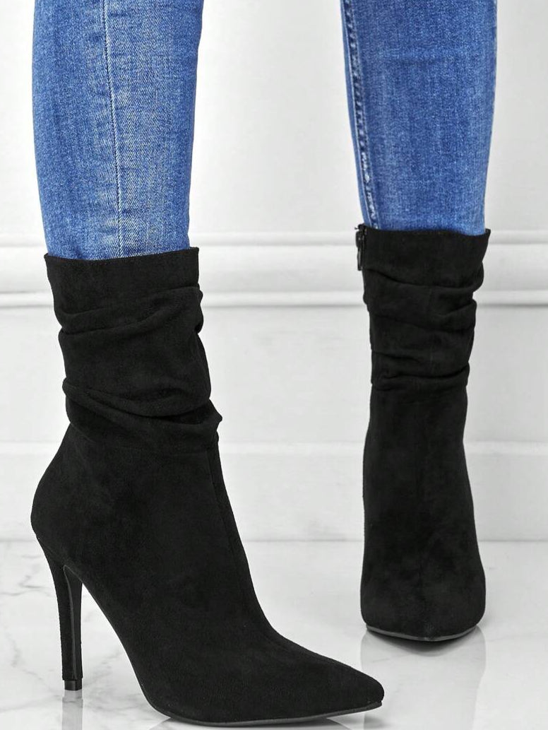 Step out in style with these Elegant Women's Autumn Winter High Heel Boots. Featuring a chic pointed toe and a unique pleated design, they add a playful twist to your cold-weather wardrobe. Perfect for elevating any outfit while keeping you cozy and confident all season long.