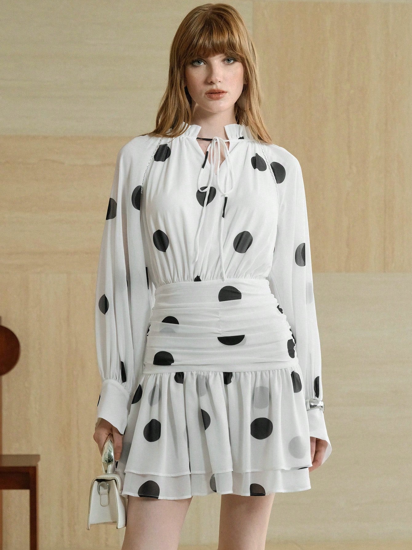 Step into autumn with flair in this Elegant Women's Chiffon Dress featuring a charming big wave point waist that adds a playful twist to your silhouette. The long sleeves keep you cozy while maintaining a stylish edge, perfect for breezy days and crisp evenings. Light, flowing chiffon ensures comfort and grace, making this dress your go-to for effortless seasonal chic.