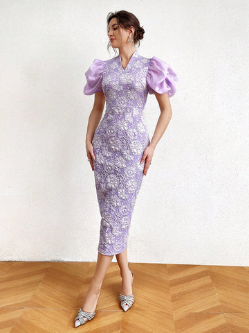 Get ready to turn heads in our Elegant Women's Floral Jacquard Dress! The short puff sleeves add a touch of whimsy, while the slim fit design flatters your figure. Perfect for evening occasions, this dress will have you looking like a fashionista with its elegant floral pattern.