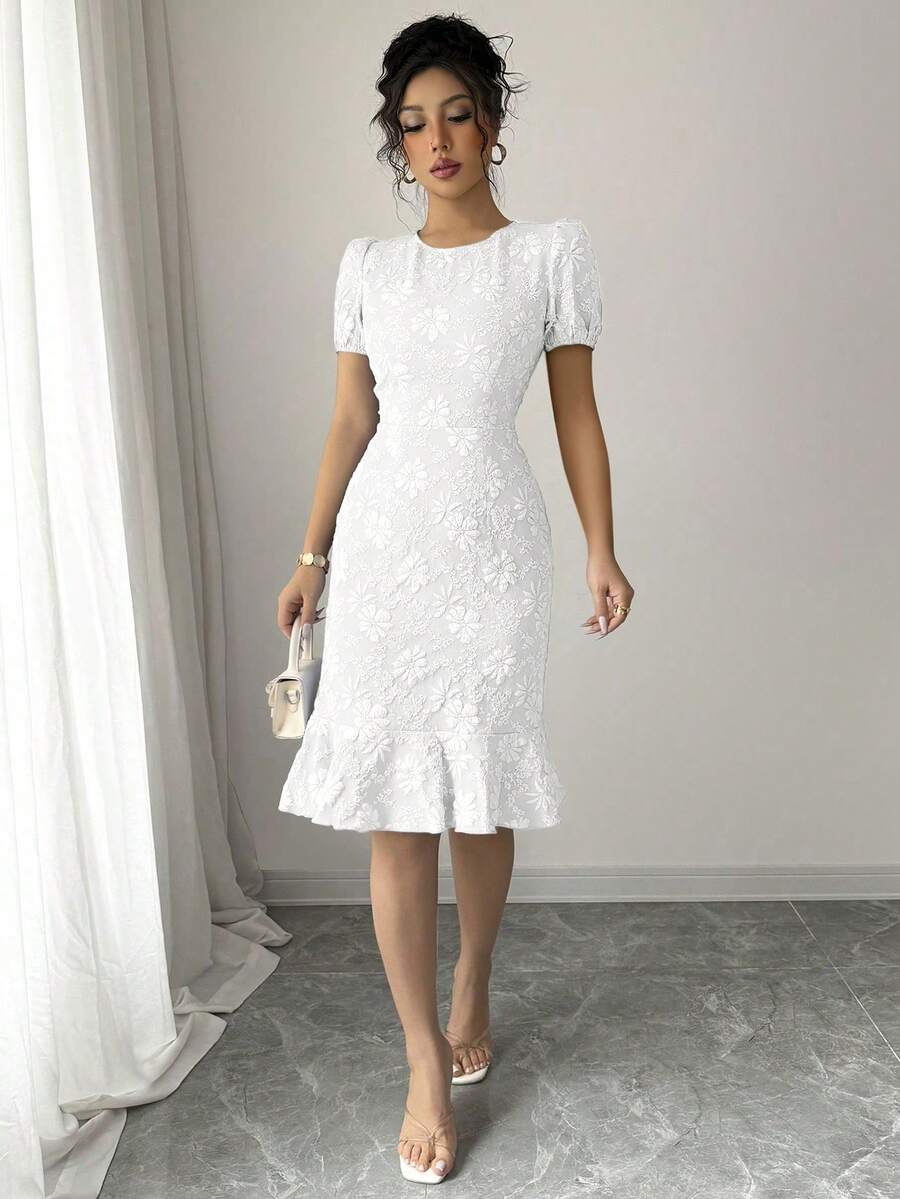 Experience the breathtaking fusion of heritage textile artistry and sharp, modern architectural tailoring. This stunning puff-sleeve ensemble is meticulously designed for the woman who values a high-fashion, "quiet luxury" approach to seasonal dressing—the ultimate centerpiece for prestigious coastal retreats, exclusive garden soirées, and high-authority summer vacations.