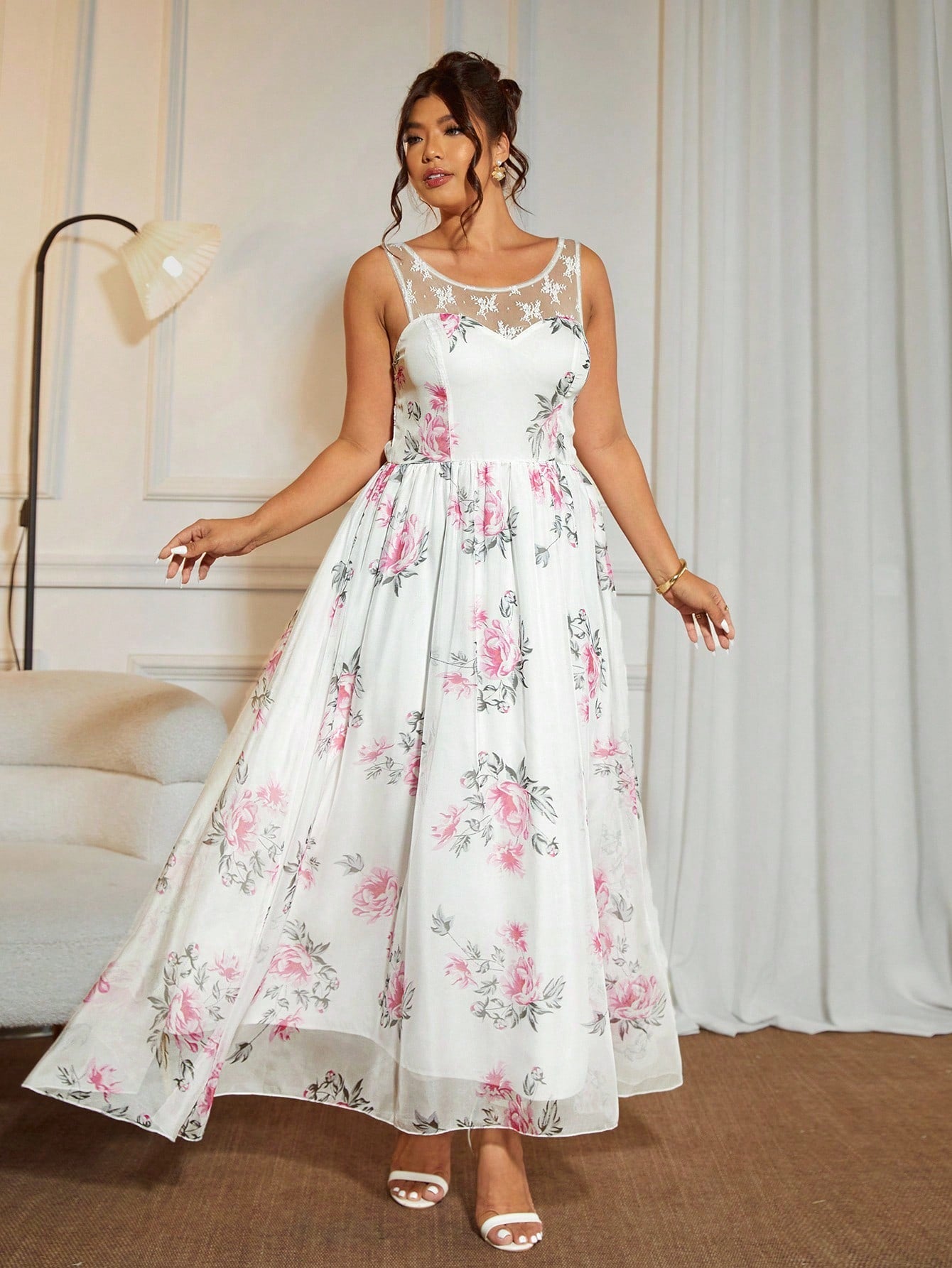 Step out in style with this elegant sleeveless dress featuring delicate lace patchwork and a flattering round neckline. Perfect for stylish occasions, it blends sophistication with a touch of playful charm, making every moment memorable and fun.