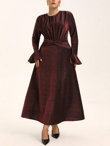 Shimmer and shine through the season in this stunning plus-size metallic foil dress! Designed with a luxe long sleeve silhouette, it's your go-to piece for autumn and winter celebrations. The eye-catching foil finish catches the light beautifully, ensuring you'll turn heads at every gathering. Flattering cuts and premium fabric create a confident, comfortable fit that lets your personality sparkle just as bright as the dress itself. Perfect for parties, dinners, or any occasion calling for a touch of glamou