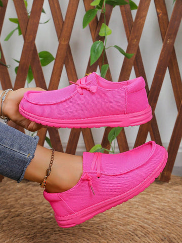 These shoes are perfect for everyday wear all year round. Made with lightweight materials, they offer both style and comfort. Whether you're running errands or hitting the gym, these versatile shoes have got you covered. Elevate your casual look with Everyday Elegance!