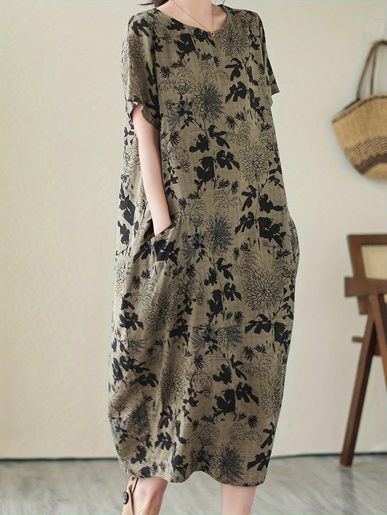 Effortlessly express your sense of togetherness with our Random Printed Mid-Length Dress. The vibrant prints add a touch of fun to your style while the mid-length design provides a comfortable yet stylish fit. Stand out and show your unity in style.