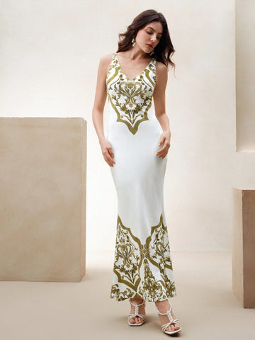 Introducing our Exquisite Bohemian Floral V-Neck Dress! With an effortlessly elegant long tail design, this dress will make you stand out from the crowd. The bohemian floral pattern adds a touch of whimsy to any occasion. Be effortlessly elegant in this must-have dress!