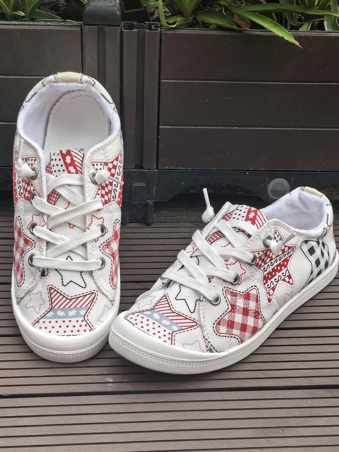 Experience festive comfort and style with our Women's Christmas Plaid & Star Print Canvas Sneakers. Made with high-quality material and a fun holiday design, these sneakers are perfect for spreading cheer while keeping your feet cozy. Upgrade your holiday wardrobe with our festive sneakers.