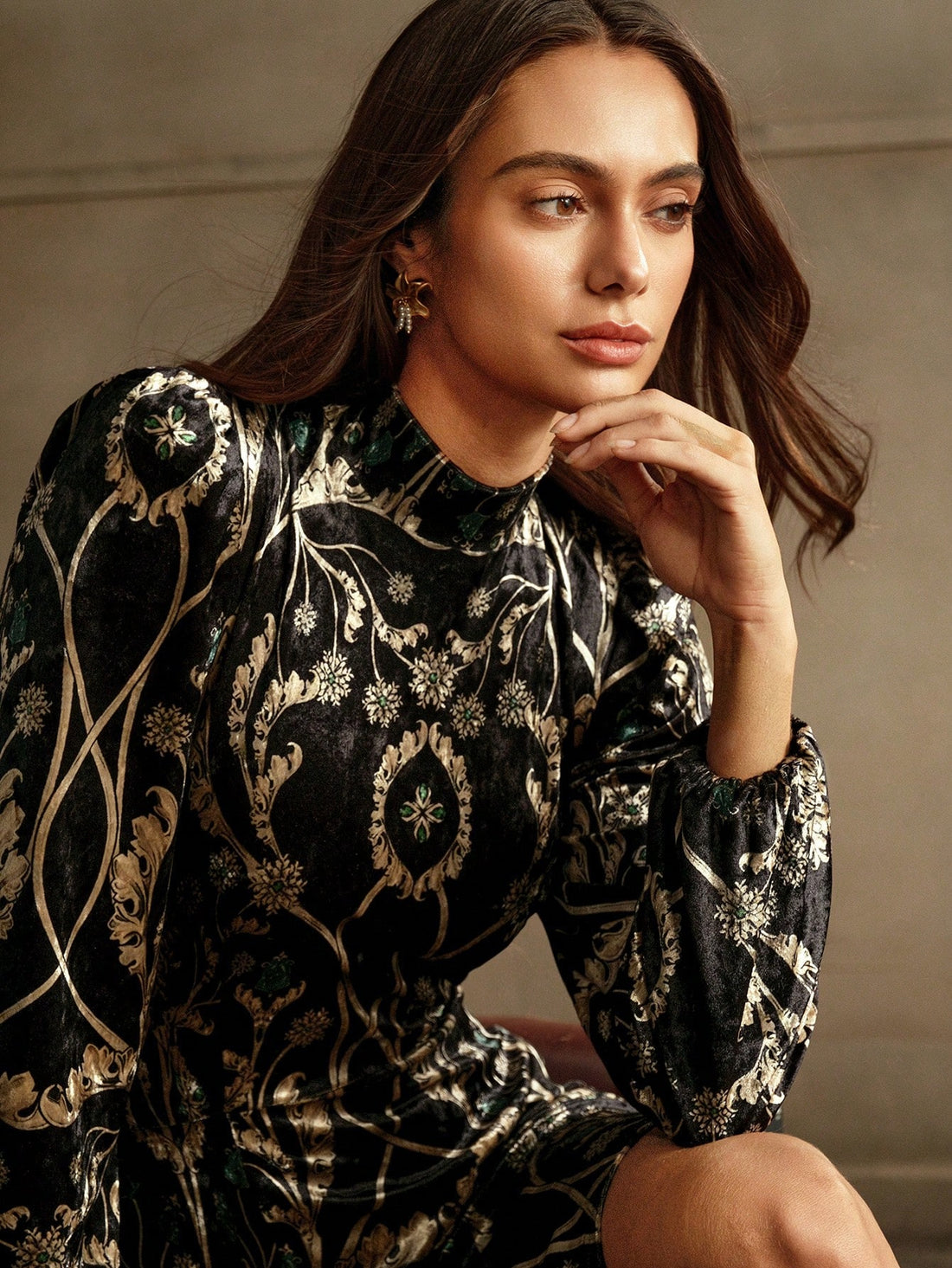 Elevate your style with the Floral Elegance: Anewsta Women's Embossed Lantern Sleeve Dress. The intricate floral embossing and unique lantern sleeves add a touch of sophistication to this dress. Featuring a stand collar, this dress is the perfect combination of elegance and modern design.