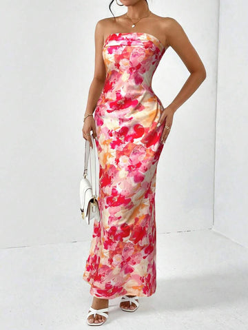 Embrace carefree elegance with this floral print dress, designed for those moments when style meets simplicity. The vibrant botanical pattern brings a fresh, romantic touch to any occasion—whether you're exploring a new destination or enjoying an intimate dinner. Lightweight and breathable, it moves with you effortlessly, making it the perfect companion for warm weather adventures. 