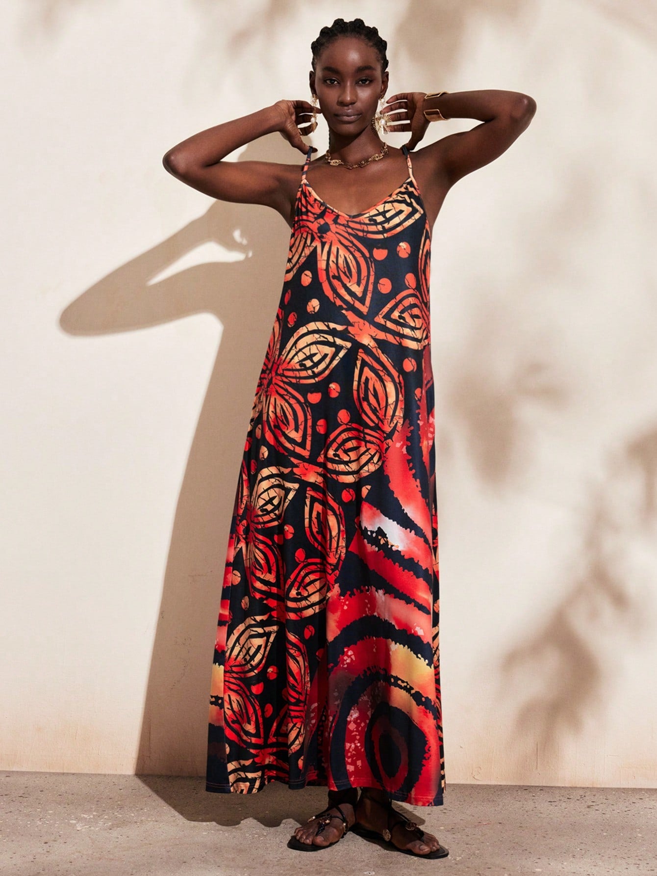 Effortless vacation style has never been easier with this Floral Print Maxi Suspender Dress. Its stunning floral print adds a touch of whimsy, while the suspender design and pockets keep you comfortable and stylish. Perfect for your next getaway, this dress is a must-have for any fashion-conscious traveler!