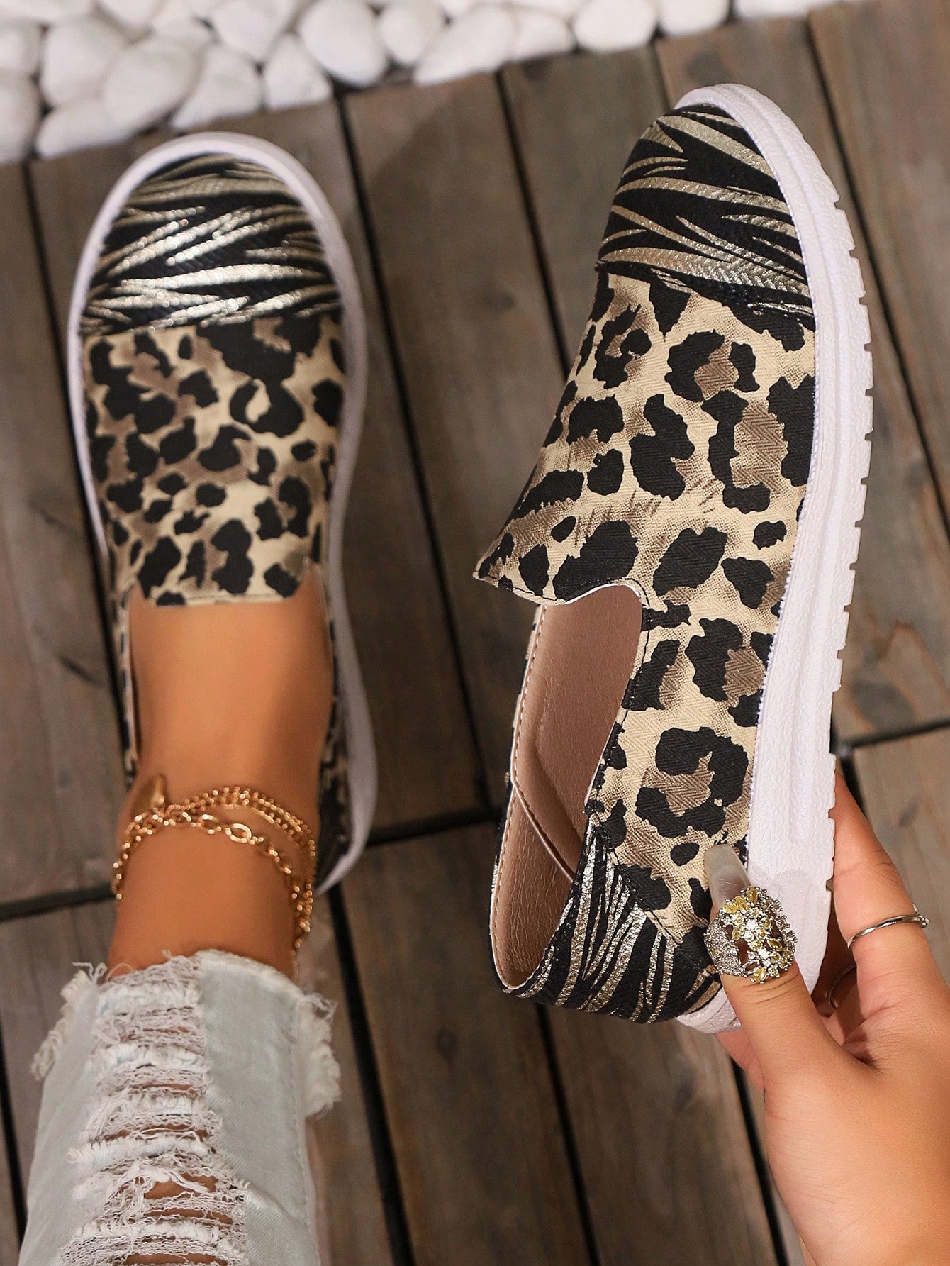 Elevate your style with our Fluttering Style Women's Butterfly Floral Platform Sneakers. These unique shoes feature a beautiful butterfly and floral design on a raised platform, bringing a touch of fun and whimsy to your wardrobe. Made for comfort and style, these sneakers are perfect for any casual outing.