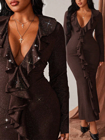 Turn heads this season in our stunning Glitter Ruffle Bodycon Dress! Crafted from luxurious polyester, this chocolate brown beauty features a flattering V-neckline and long sleeves perfect for autumn and winter gatherings. Shimmering glitter details and playful ruffles add movement and glamour, while the fitted silhouette celebrates your curves. Whether you're heading to a party or a night out, this plus-size dress delivers elegance with a flirty edge. Dress it up with heels and statement jewelry for an unf