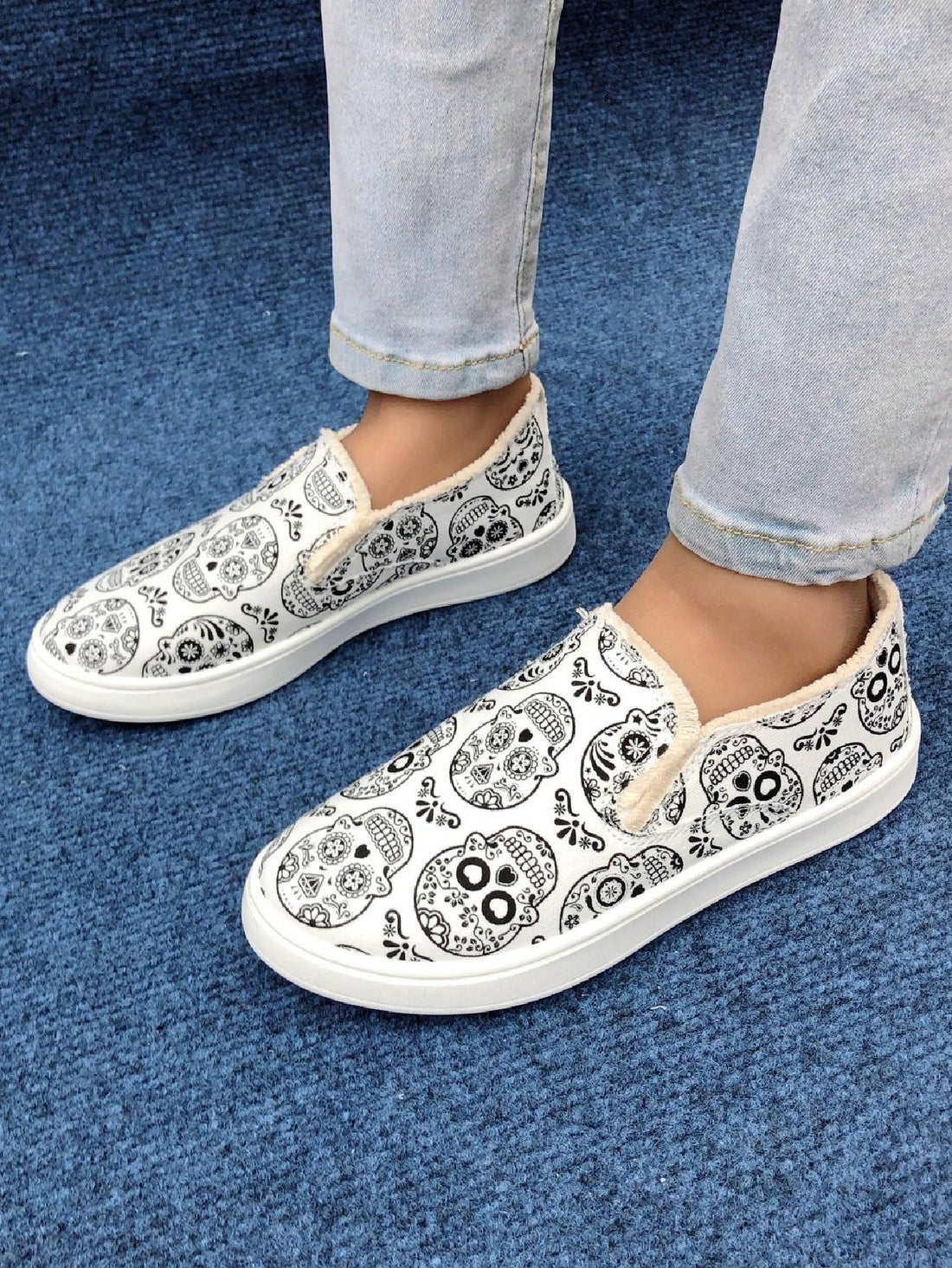 Introducing our Halloween Printed Slip-On Flat Sneakers, providing the perfect blend of comfort and slip-resistance for all your casual sports needs. With a fun Halloween print and a comfortable fit, these sneakers are a must-have for any fashion-forward athlete looking for reliable performance.