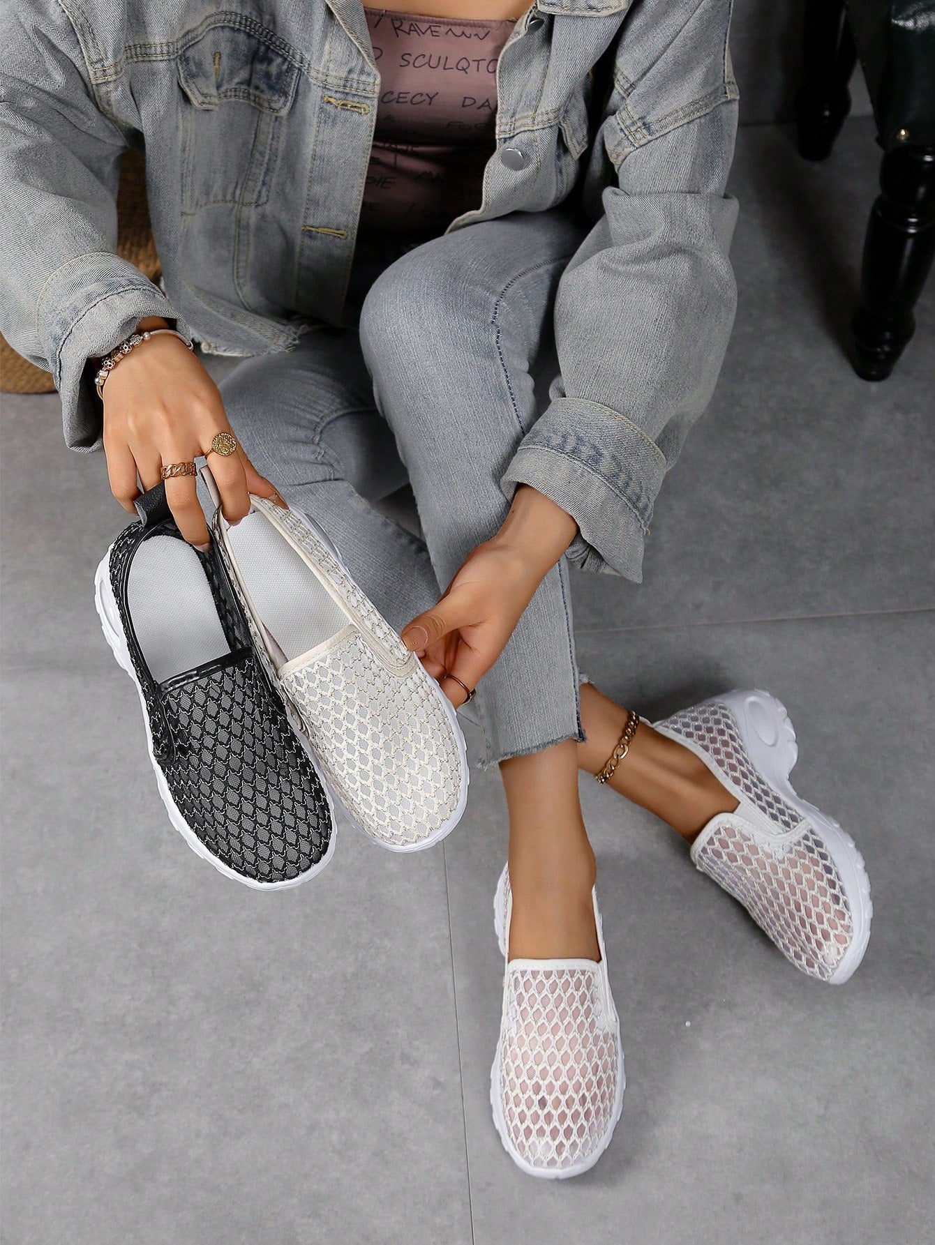 Step into ultimate comfort and versatility with our Lightweight Breathable Mesh Athletic Sneakers! Made with breathable mesh, these sneakers are lightweight and perfect for all-day wear. Embrace your active lifestyle without sacrificing style. (Don't worry, they won't weigh you down!)