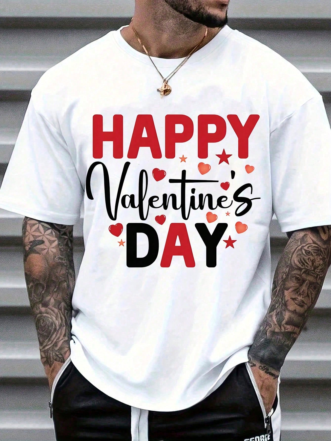 Get ready to rock Valentine's Day with this Love That Lasts slogan t-shirt! The loose fit provides ultimate comfort while the playful slogan adds a dash of humor to your outfit. Show off your quirky and fun side with this must-have t-shirt for any casual occasion.