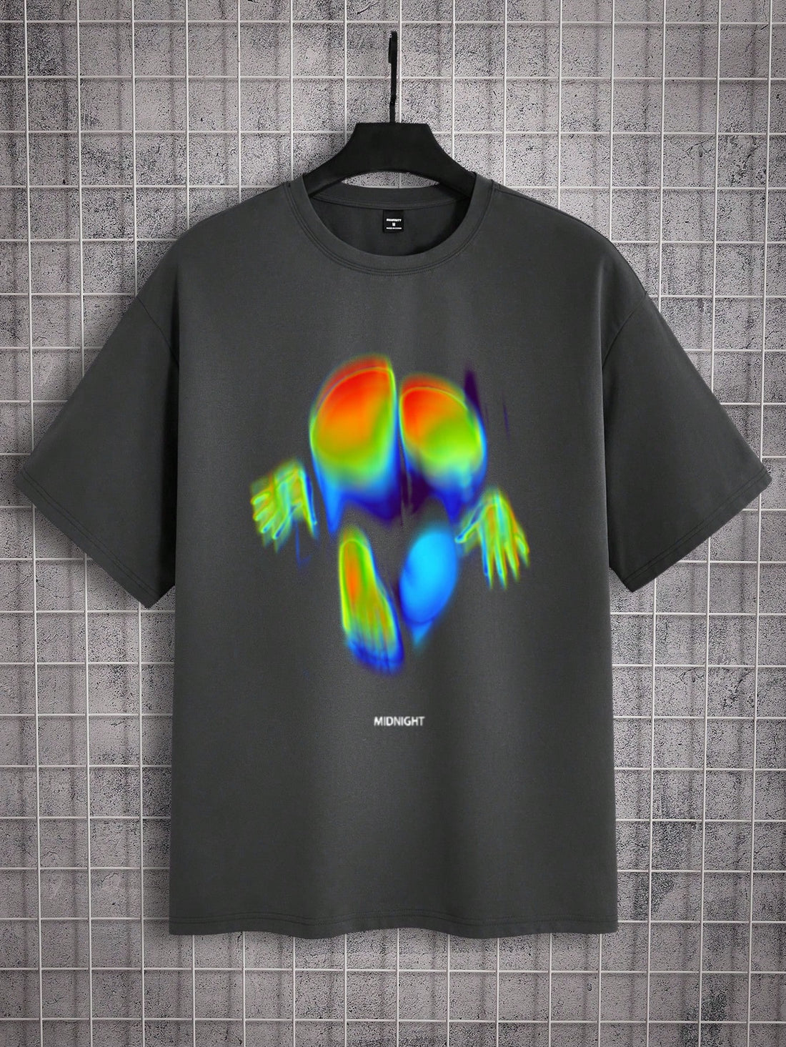 The Men's Bold Abstract Letter Print Wide Shoulder Short Sleeve T-Shirt is a stylish choice for any man's wardrobe. Featuring a unique abstract letter print and wide shoulder design, this short sleeve t-shirt is both trendy and comfortable. 