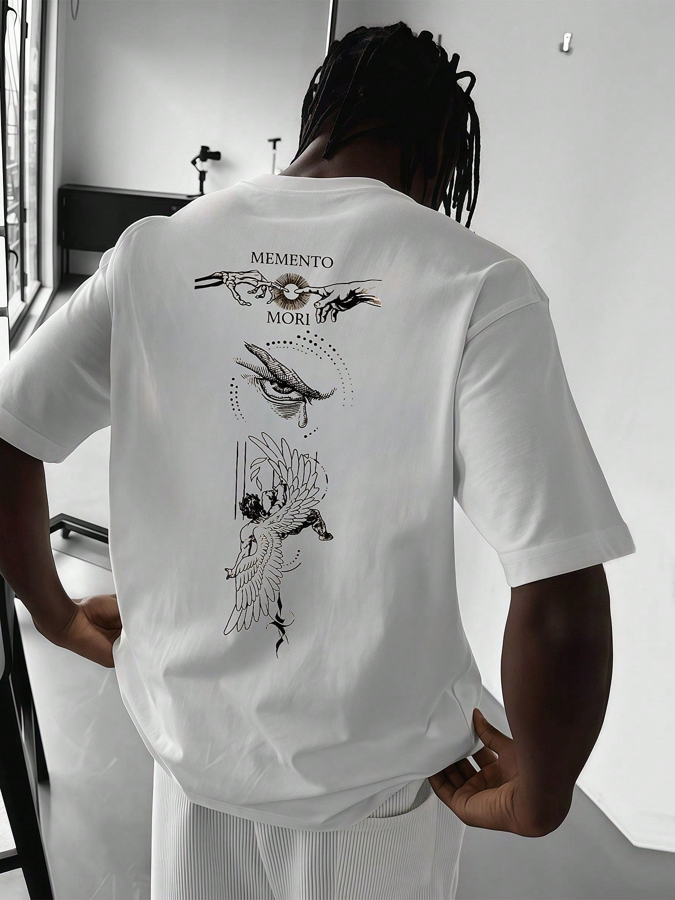 Stay cool and stand out with this Men's Stylish Printed Loose Short Sleeve T-Shirt. Perfect for summer, its relaxed fit offers easy layering while showcasing unique prints that add a playful touch to any outfit. Whether you’re hitting the beach or chilling with friends, this tee keeps comfort and flair front and center. Make effortless style your new summer vibe!