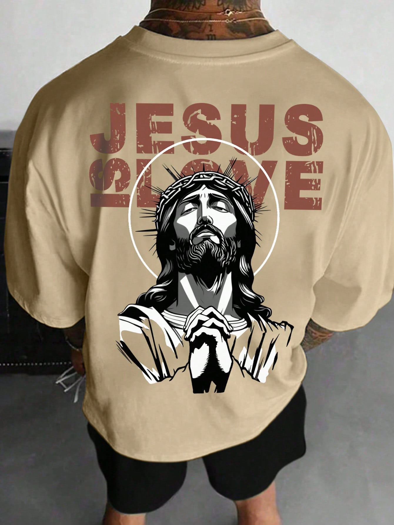 This Men's Summer Casual Short Sleeve T-Shirt features a stylish letter and character print, making it a must-have for any fashion-forward man. Its lightweight material and short sleeves make it perfect for the summer season. Express your unique style with this trendy and comfortable t-shirt.