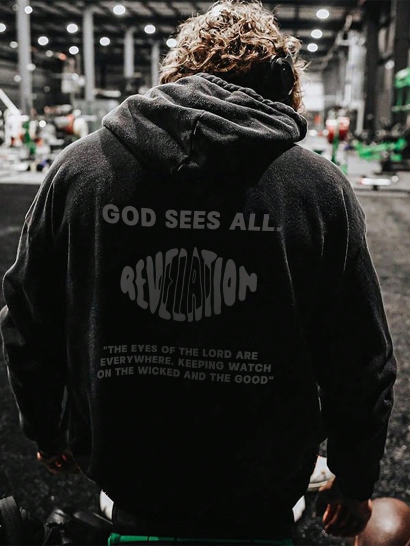 Introducing the Men's Tropical Bliss Fleece Hoodie - the perfect combination of style and comfort. Made with soft and warm fleece, this hoodie will keep you cozy and looking sharp. Let your style speak volumes with the unique tropical print design. Add a touch of tropical paradise to your wardrobe today.